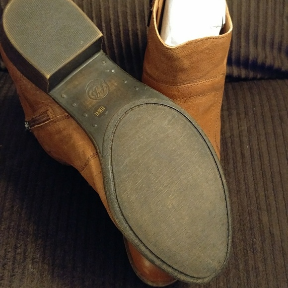 Lucky Brand Booties - Picture 2 of 3